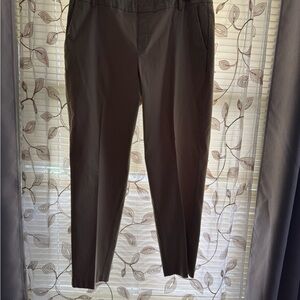 Women's Elegant Black Capris